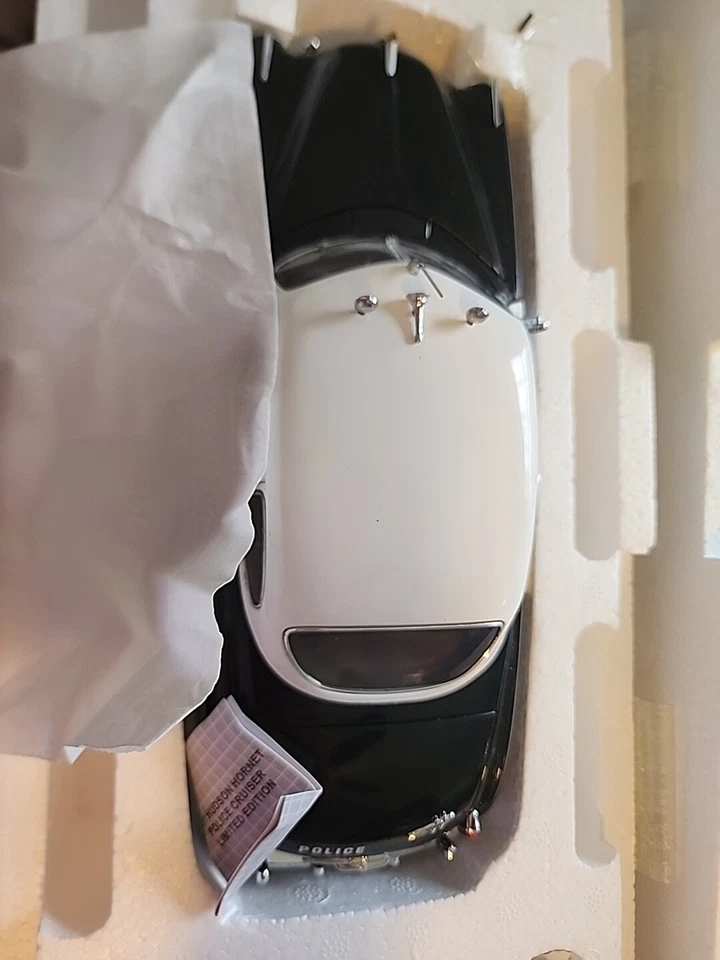 FranklinMint 1951 Hudson Hornet Police Cruiser Limited Edition  - Image 4 of 4