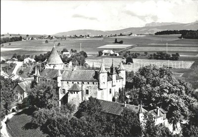 Oron-le-Chatel Panorama et le Chateau vue aerienne