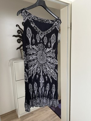 Kleid 40 42 Comma Sommerkleid Kleid wunderschön 1x getragen neuwertig & Jacke