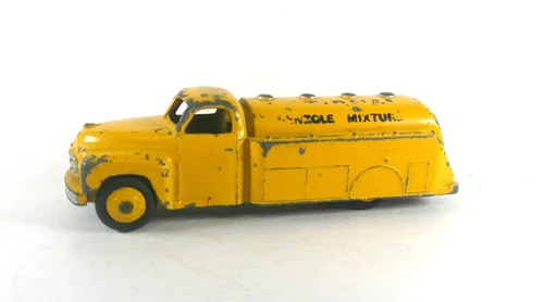 Vintage  1950s Dinky Toys 440 Petrol Tanker Benzole Tank Yellow Original Con