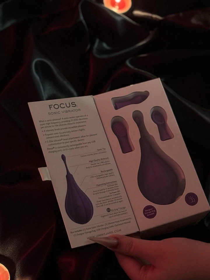 JimmyJane Focus Masajeador Sónico Recargable Herramienta de Relajación Corporal con 3 Velocidades Foto 3 de 4