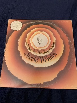 Stevie Wonder vinyl songs in the Key of life 3 LP