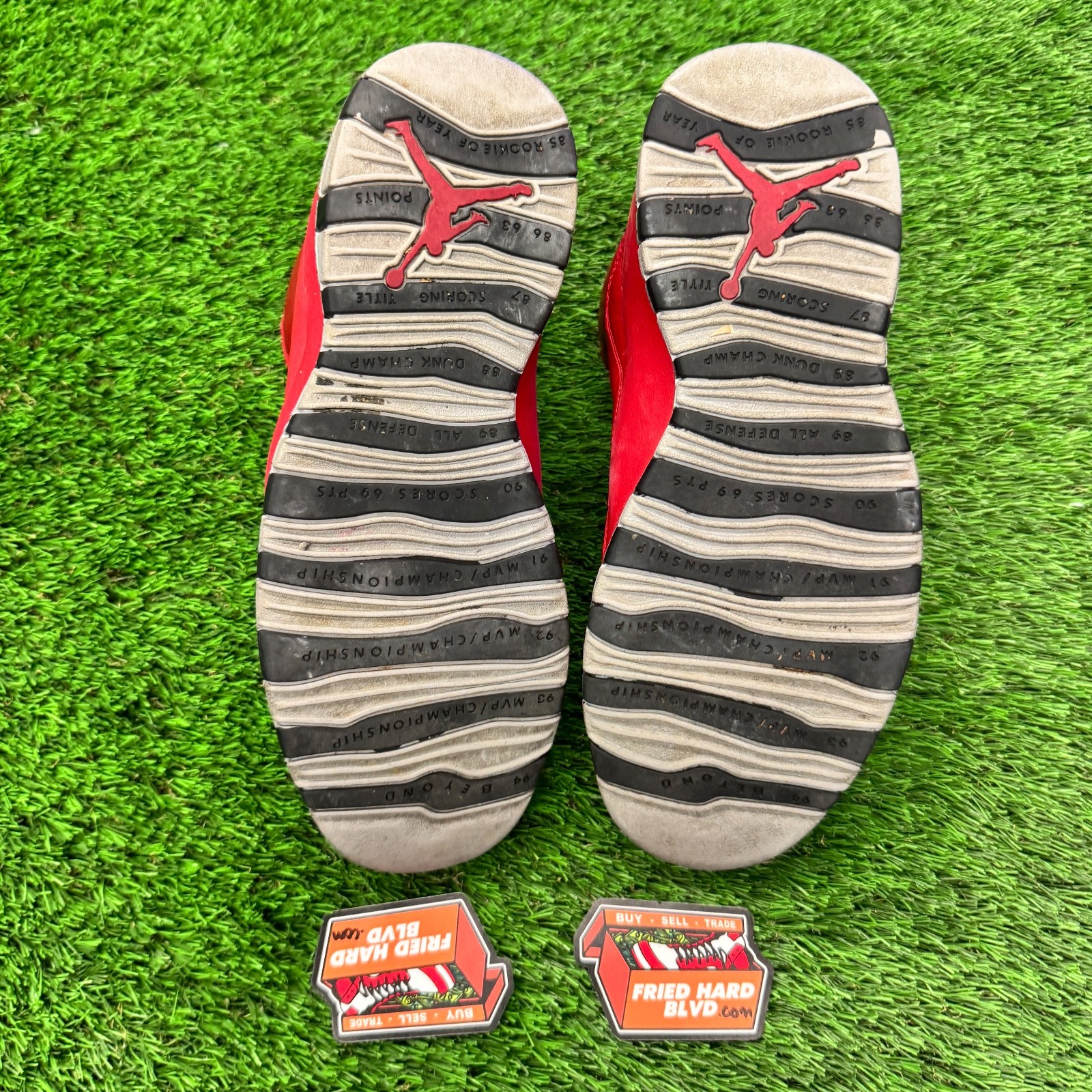 Air Jordan 10 Retro Bulls Over Broadway Men's Size 11 thumbnail 4