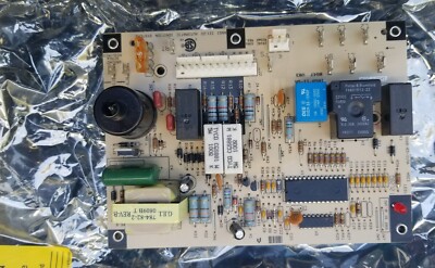 Carrier LH33WP003A Furnace Control Board, Open Box