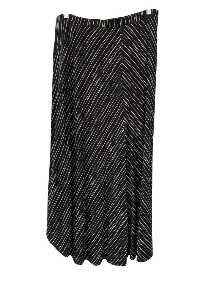 Maxi Falda Lisa Rinna Collection Dobladillo Alto Bajo con Detalle de Costura Grande Negra Blanca Foto 2 de 4