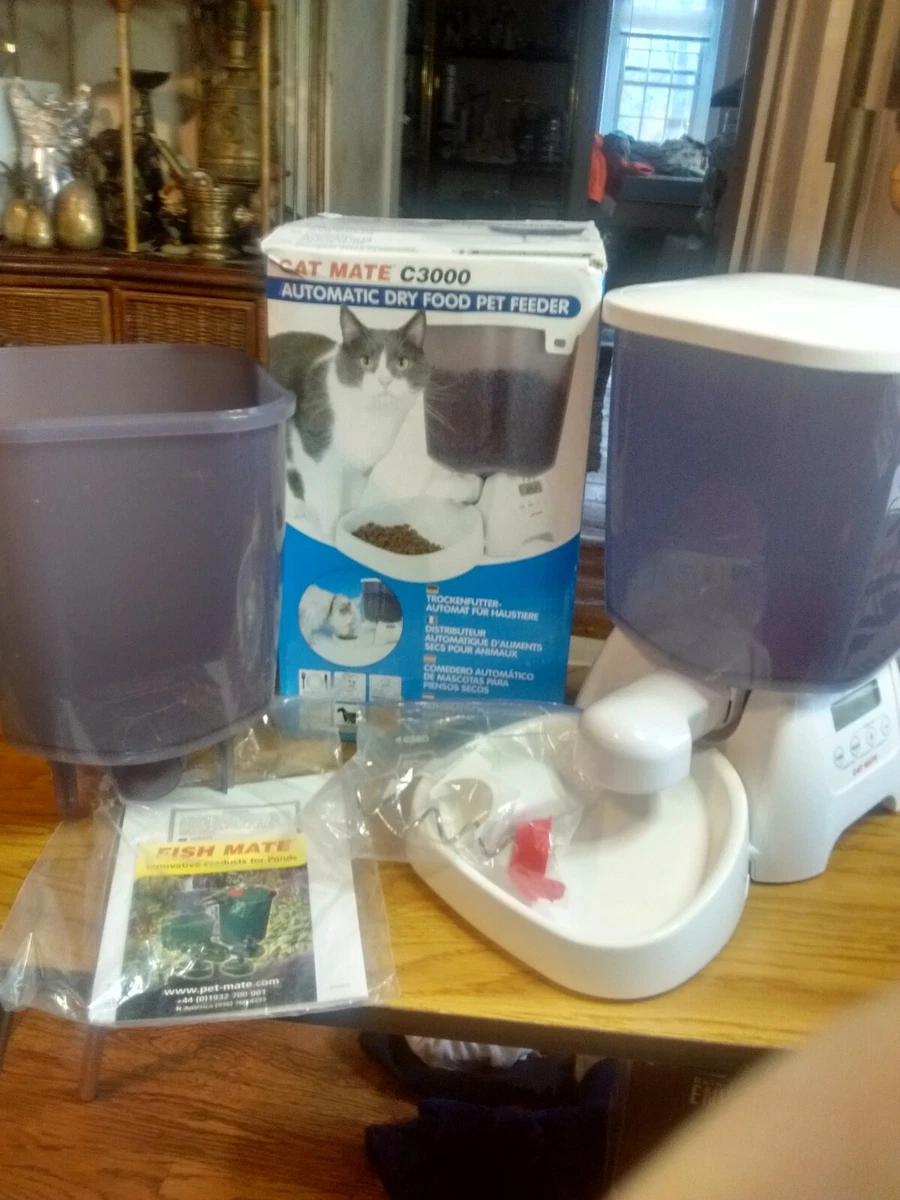 Cat mate top feeder c3000