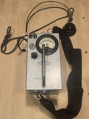 Vintage Precision Radiation Instruments Model 106B  Lucky Strike  Geiger Counter