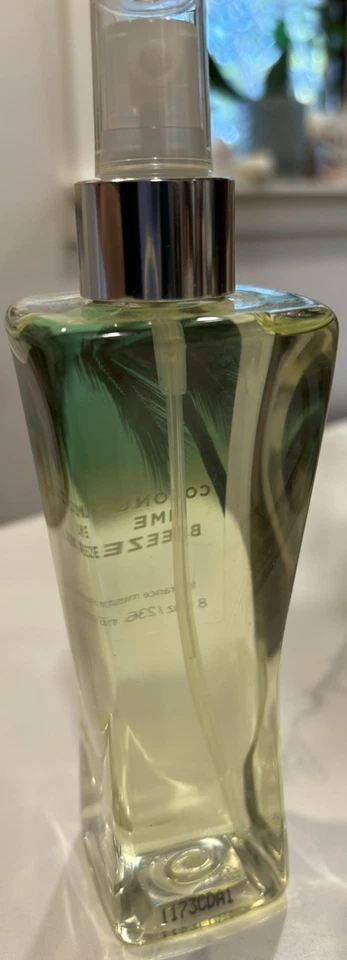 Bath & Body Works Coconut Lime Breeze Fragrance Mist 8oz Rare Discontinued - Image 3 of 4