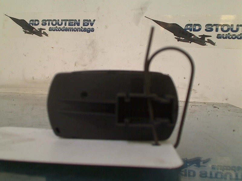 SWITCH FOR ELECTRIC CORSA D 2010 LEFT FRONT WINDOW REGULATOR 13258521AA