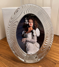 MIKASA Polished Portraits Clear Glass Crystal Oval Photo Frame NEW