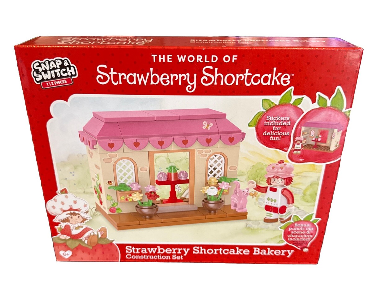2x Strawberry Shortcake Construction Building Sets: Produce Stand