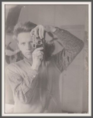 Selfie Self portrait Mirror Photographer Camera Handsome man boy Unusual photo