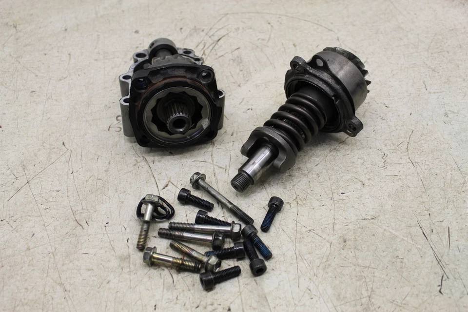 Suzuki Boulevard 2015 eje de transmisión salida engranaje cónico diferencial B12 Foto 2 de 3