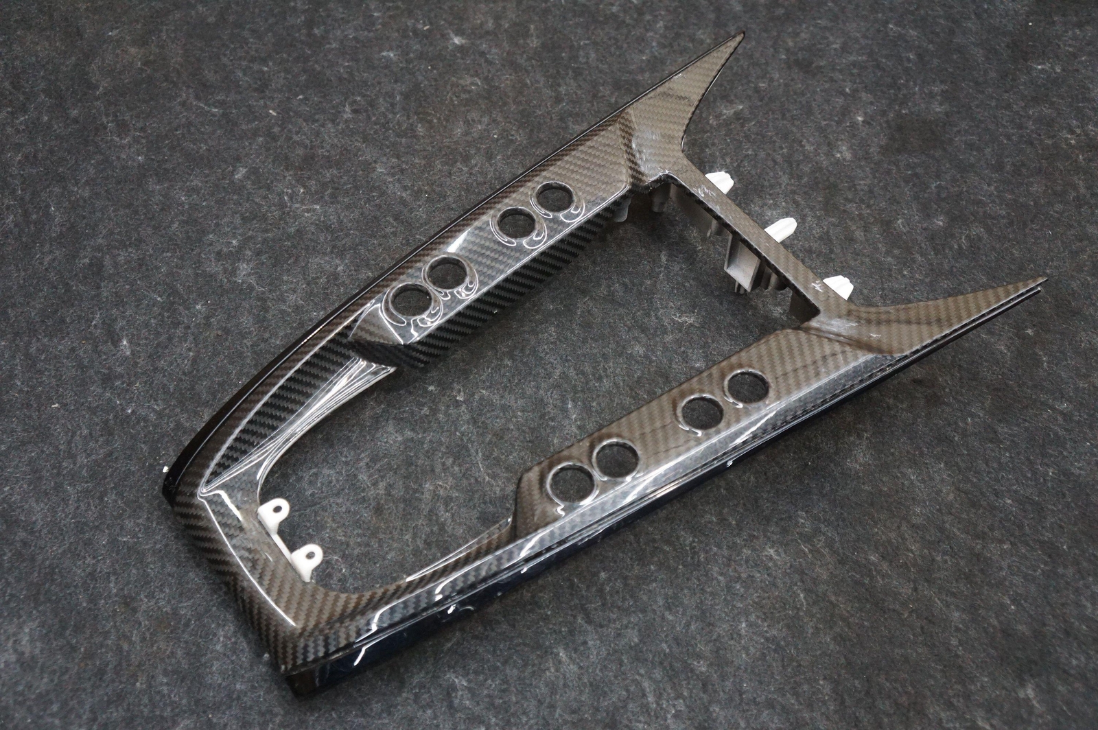 Center Console Carbon Fiber Trim PY83-042A75-A Aston Martin Dbx 707 2023 *Note*