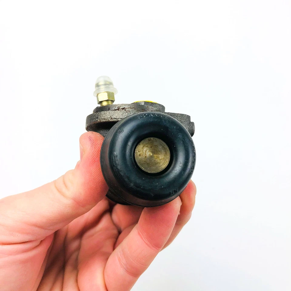 Renault 7701365519 Wheel Cylinder OEM NOS for Jeep by Bendix Foto 4 de 4