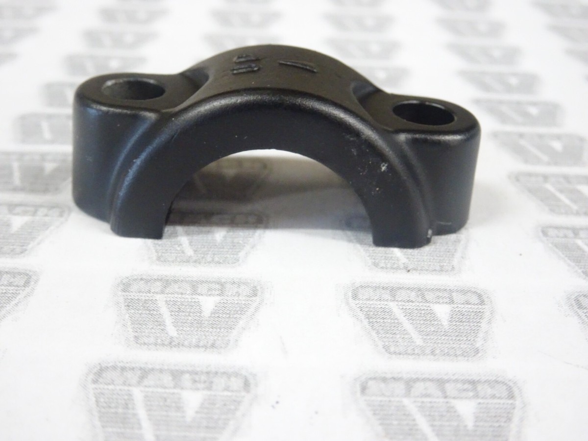 Kawasaki NOS NEW 43034-1016 Master Cylinder Brake Holder AN AX BN