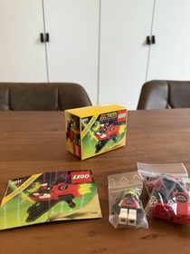 LEGO Space M-tron 6811 Pulsar Charger Box, Instructions 1990