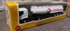 1/87  NOREV CAMION RENAULT AVEC CITERNE TOTAL Avec boîte 