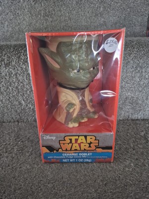 Disney Star Wars Ceramic Goblet Mug Yoda with Chocolate Fudge Cocoa Mix NEW