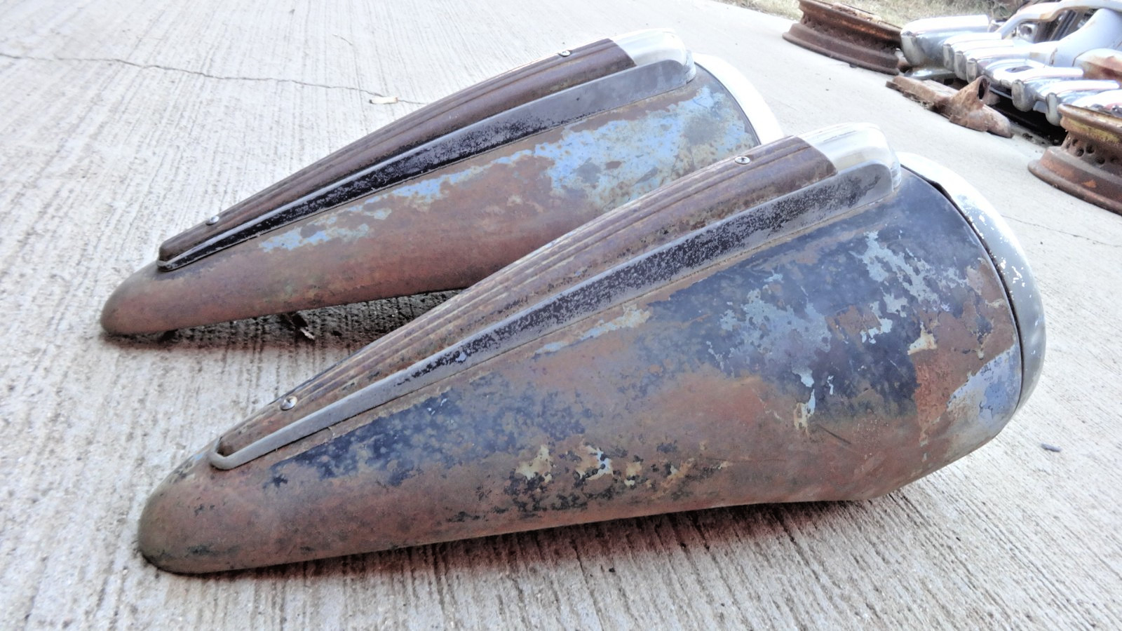 1941 1942 Chevy Truck HEADLIGHT ASSEMBLIES Original GM Guide pair 1946 GMC