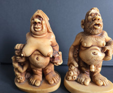 2  Außergewöhnliche Norwegische Trolle Neandertaler Figur Man Frau Kind Nackt