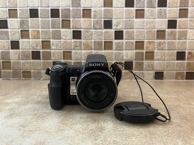 Sony Cyber-shot DSC-H7 8.1MP 15X Carl Zeiss Lens Black Digital Camera