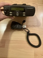 Motorola CDM 1250 UHF Two-Way Radio W/ Microphone