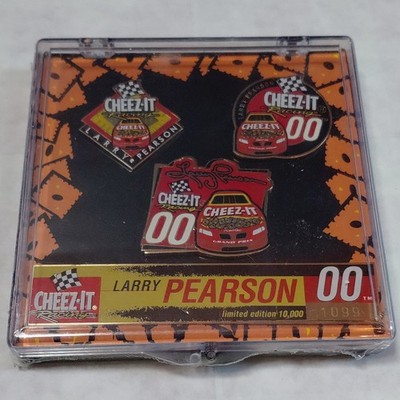 Cheez-It Racing Larry Pearson 00 Limited Edition Pinbacks Pontiac NASCAR