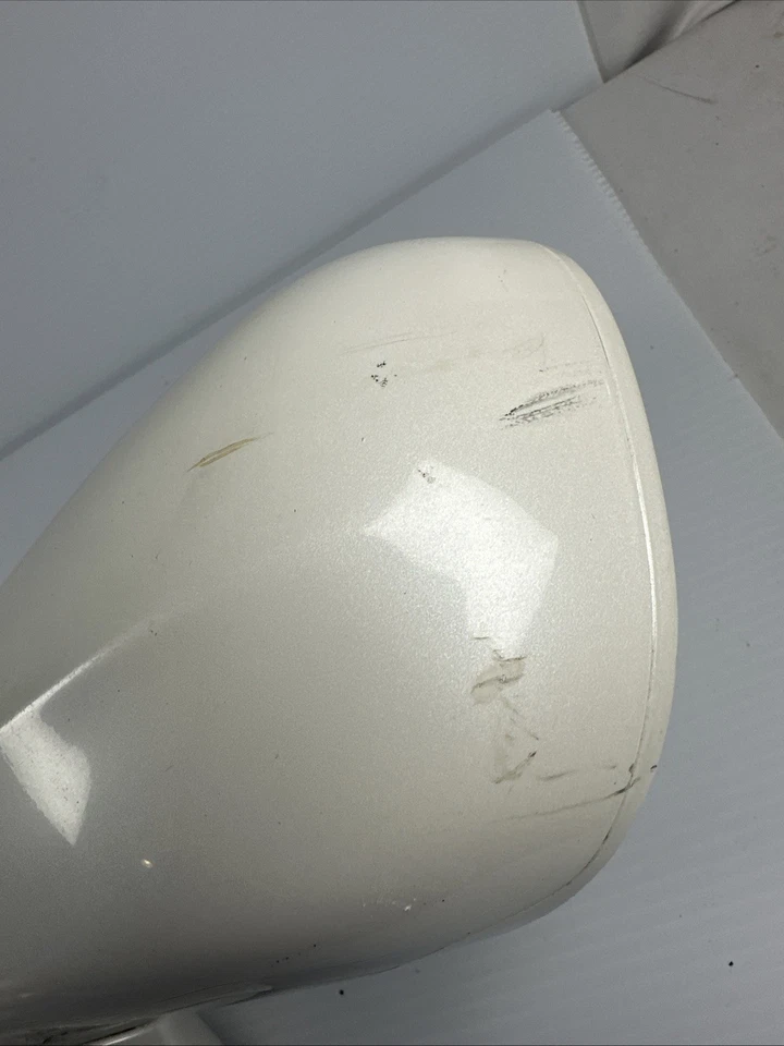 2007-2009 Lexus GS350 Driver side view Mirror OEM Pearl White - Image 4 of 4