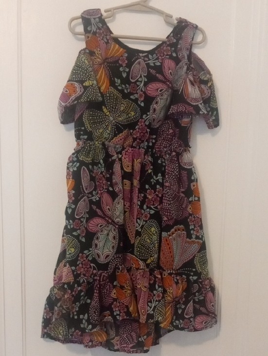 girl small 5/6 cold shoulder dress black with colorful butterfly design