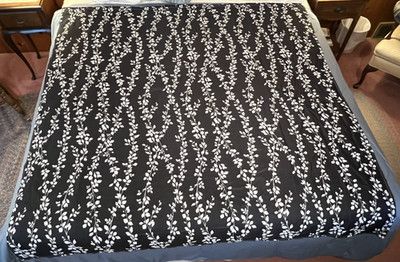 Black/white poly leaf/branch print slubby weave 12-hole shower curtain,72''Wx74''L