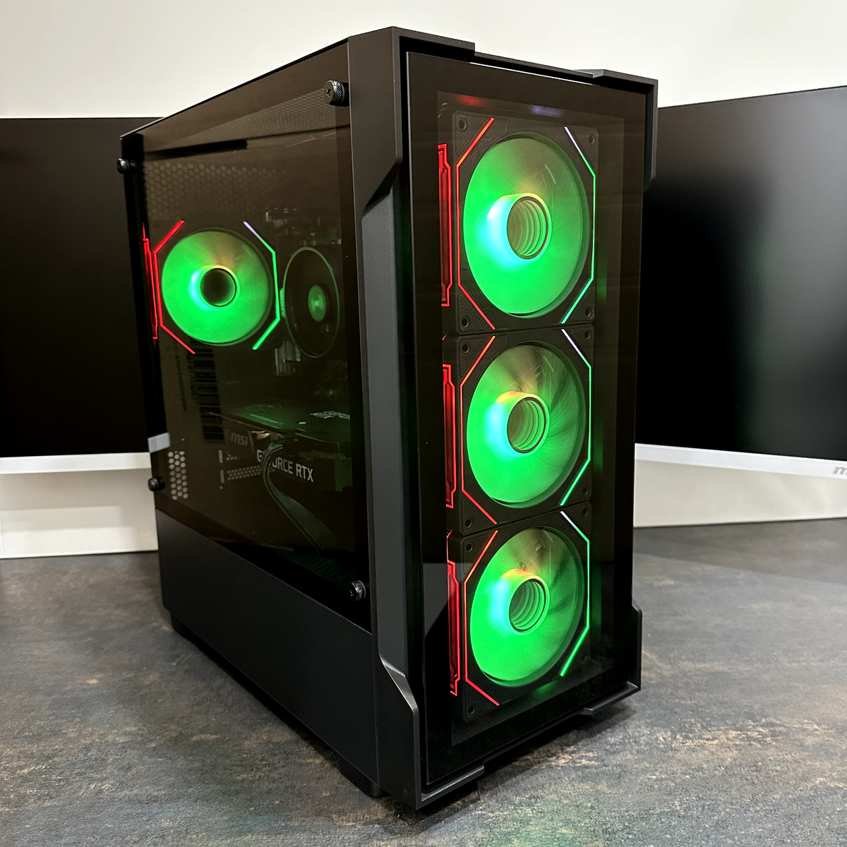 Fast Gaming PC / AMD Ryzen 7 5700X / 1TB SSD / 32GB DDR4 / RTX