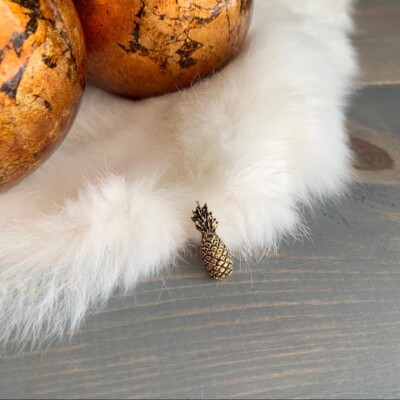 Gold Pineapple Pin
