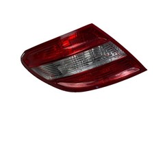 2010 MERCEDES C220 W204 DIESEL REAR LIGHT PASSENGER 2048200164L