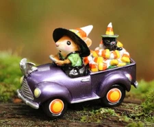 Wee Forest Folk HALLOWEEN PARTY PICKUP, WFF# M-270d5, Halloween Mouse LTD 2022