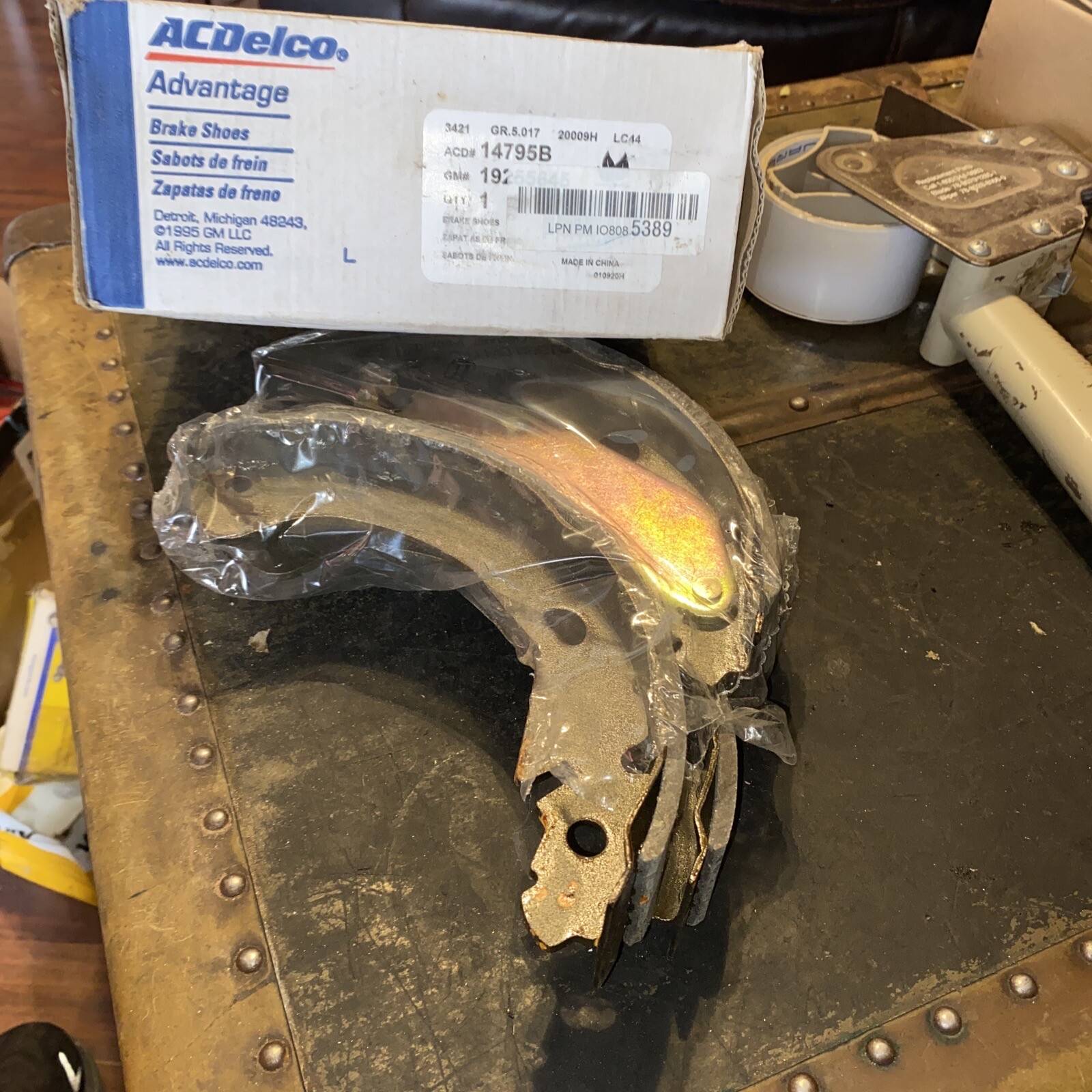 ACDelco 14795B Brake Shoes Genuine GM 19255645 Rear Brakes, Shoe  