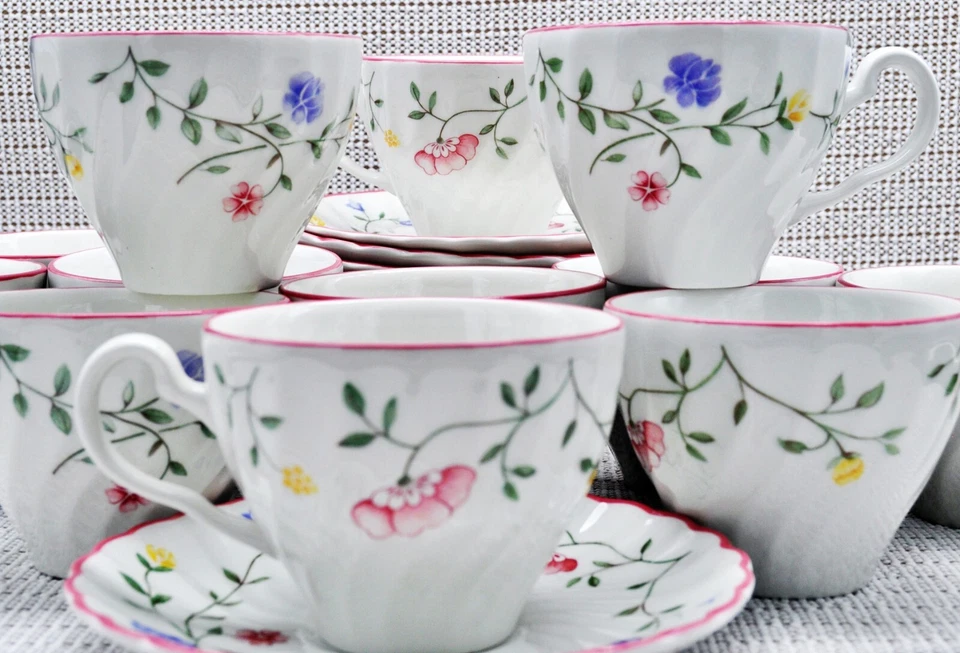 New cups/saucers sets- JOHNSON BROTHERS SUMMER CHINTZ CUP AND SAUCER England