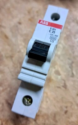 ABB S261 Sicherungsautomat C25A Leitungsschutzschalter C25 GHS2610001R0254