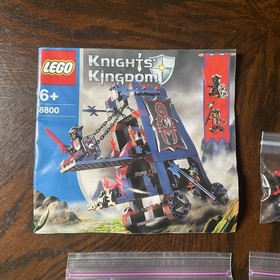 Lego Knights Kingdom 8800 | Almost Complete w/manual and Vladek Minifigure