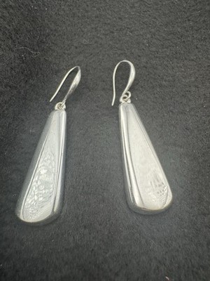 RLW SOHO 925 Sterling Silver Teardrop Dangle Earrings Hook Closure Signed