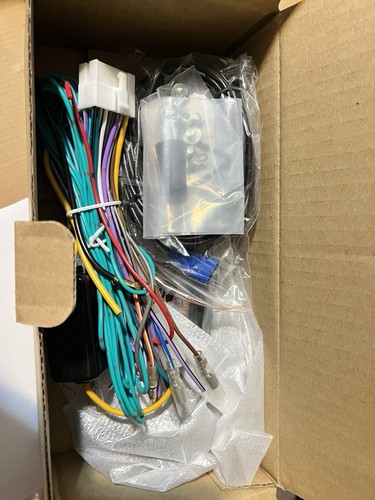 Brand New Factory Sealed Clarion NZ409 7 inch Car DVD Player - Picture 6 of 12