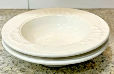 2 HOMER LAUGHLIN BEST CHINA USA SOUP BOWLS RIMMED RIM USA 5.75”