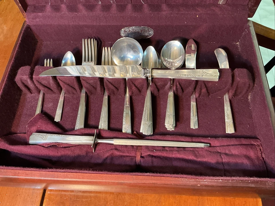 Juego de cubiertos Oneida Nobility Plate CAPRICE Plate 42 piezas Orig. Caja Foto 3 de 4