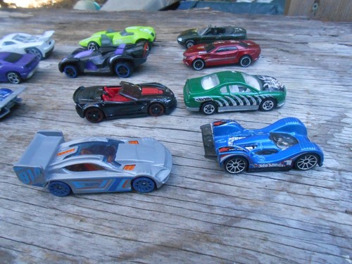 Lot (30) Sports Race Hot Rods Muscle Cars Matchbox and Hotwheels Diecast Toys - Picture 11 of 23