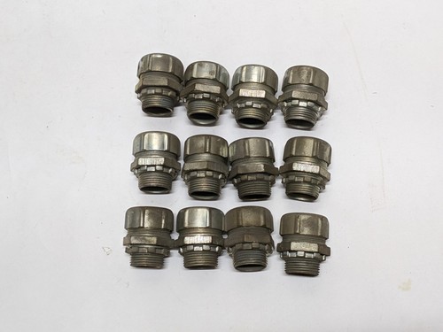 12 pcs. THOMAS & BETTS 1" Conduit Connector (NEW). - Picture 3 of 7