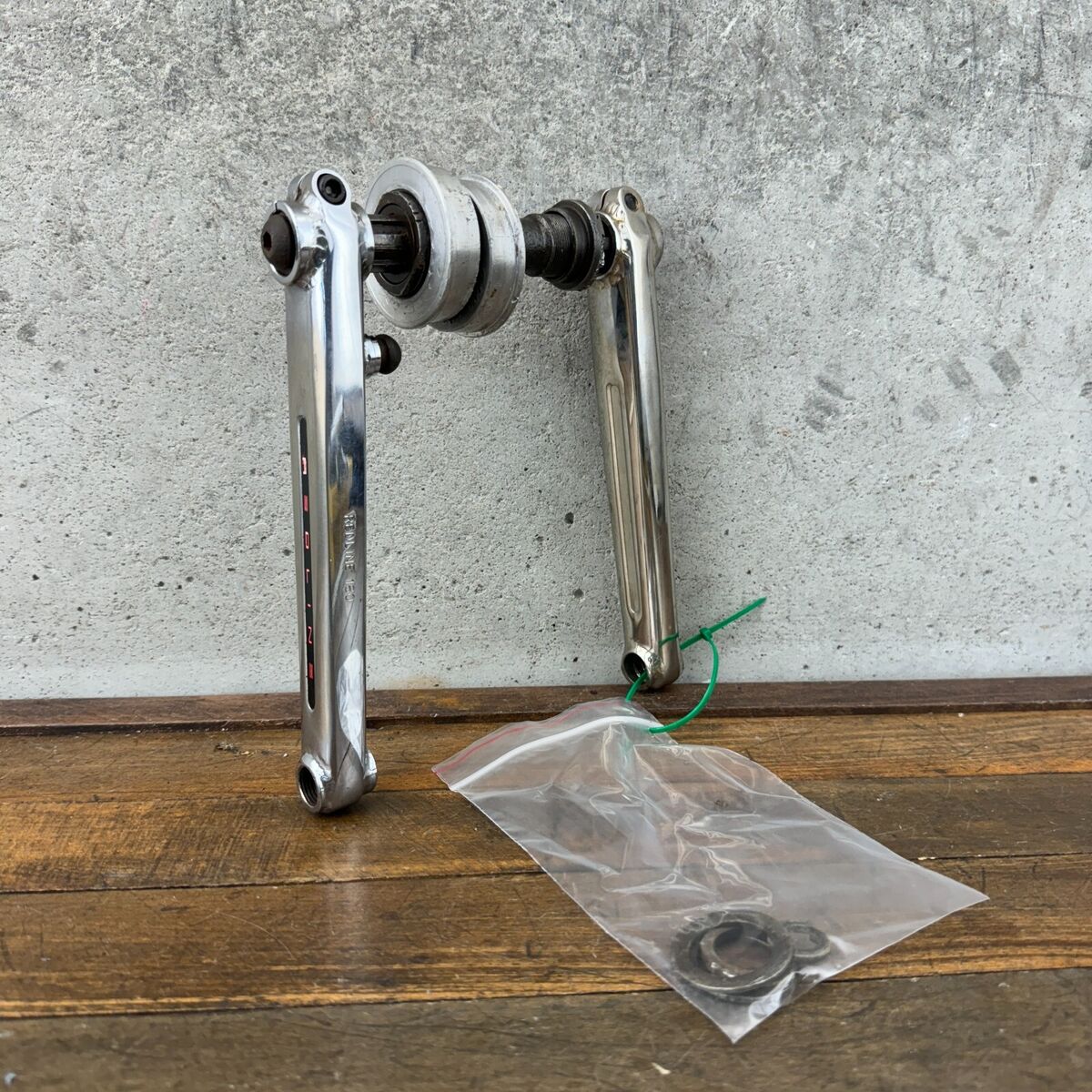 Redline Flight Crank Set Single Pinch Full Wrap Old School Redline Flight Crank Set Single Pinch Full Wrap Old School