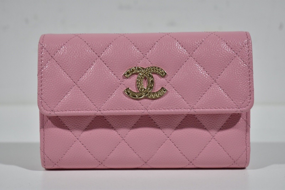 Chanel 22K Pink Caviar CC Logo Quilted Classic Zipped Snap Button