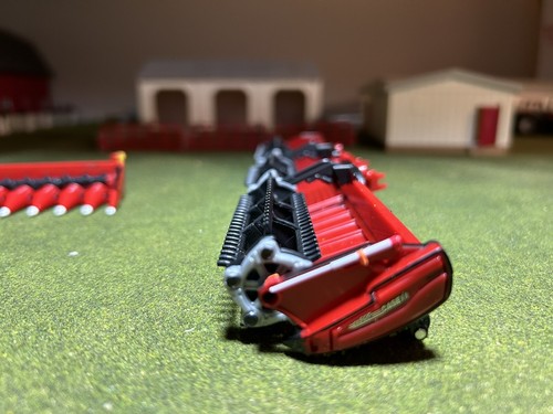 1/64 Ertl Case IH 16 Row Corn Head & 50’ Draper Header- Just Released - Awesome! - Picture 7 of 12