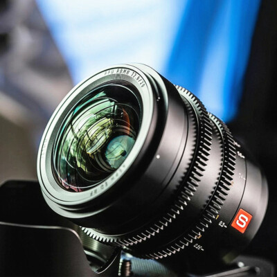 Viltrox 20mm T2.0 L-Mount レンズ s-l400.jpg