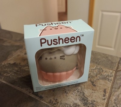 Pusheen Box Winter 2019 Acrylic Cupcake Figurine NEW  FREE SHIPPING + GIFT 